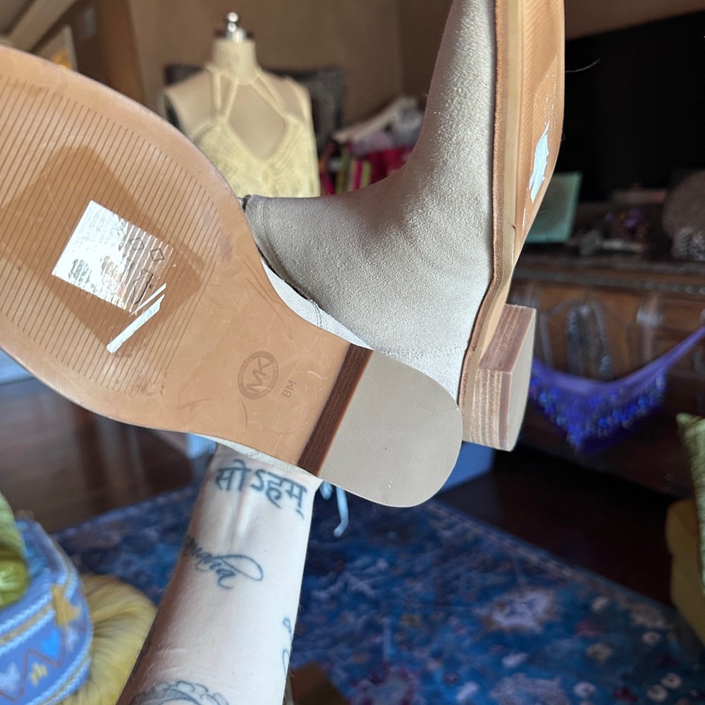 Cute Booties - image 8